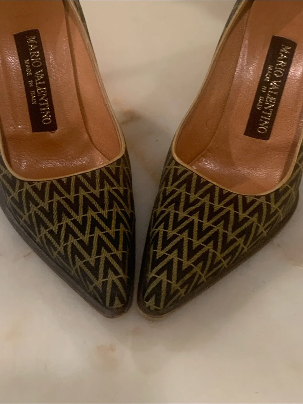 Mario Valentino good bin1